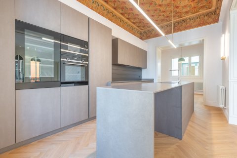 Huoneisto myytävänä Ciutat Vella, Barcelona, Espanja, 2 makuuhuonetta, 163 m2 No. 124717 - kuva 4