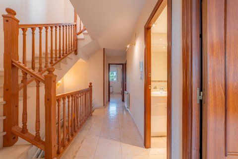 Продажа таухауса в Премия де Мар, Барселона, Испания 4 спальни, 290м2 №120469 - фото 7