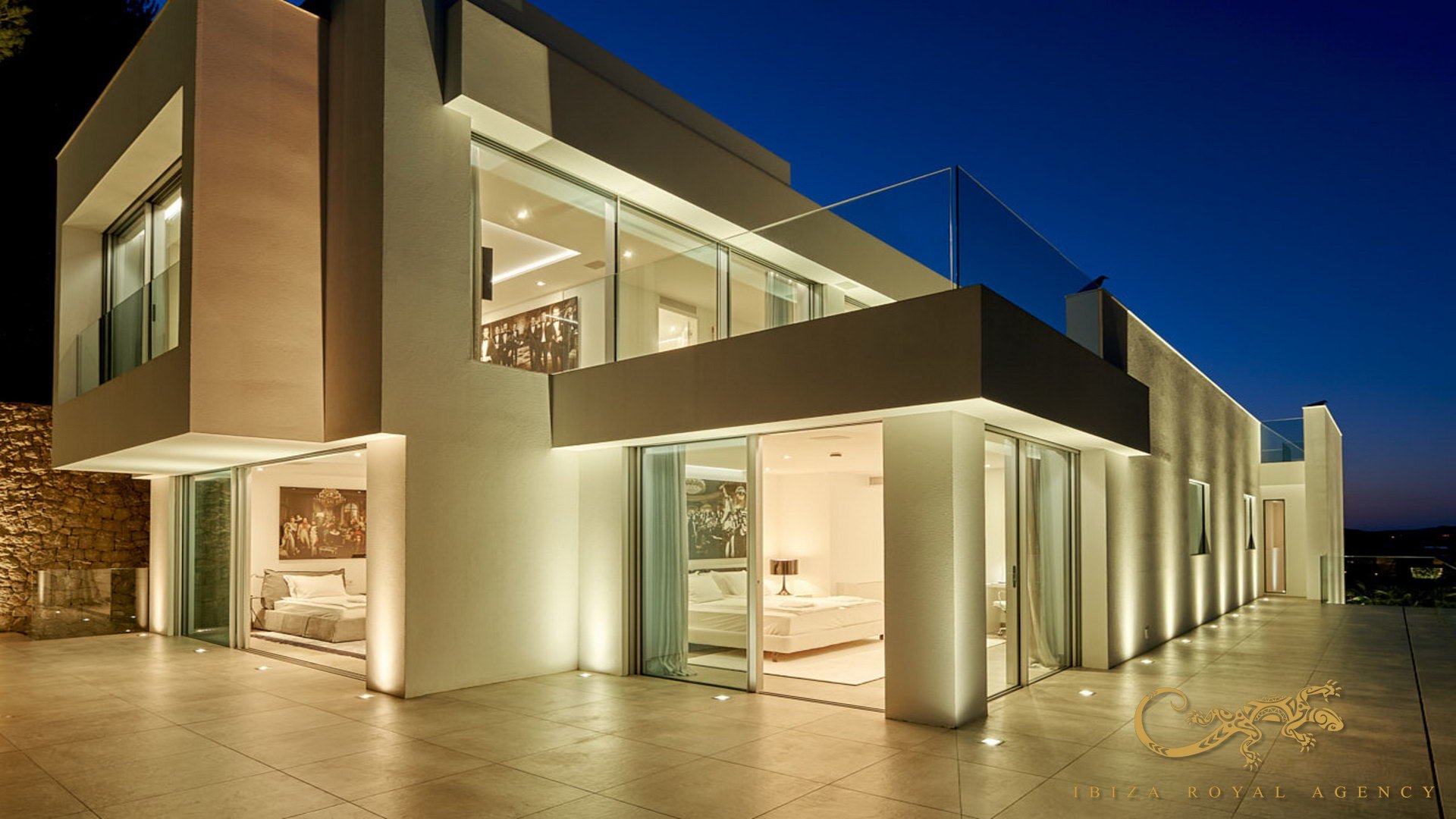 Villa a Santa Eulalia Del Rio, Ibiza, Spagna 5 camere da letto, 1039 mq. N° 130022