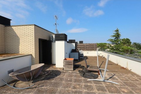Продажа пентхауса Льорет-де-Мар, Герона, Испания 3 спальни, 100м2 №132840 - фото 1