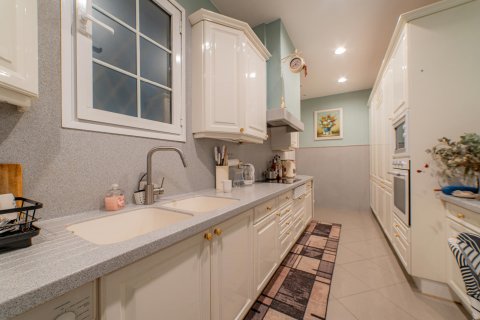 Продажа квартиры в Барселона, Испания 6 спален, 153м2 №122068 - фото 17