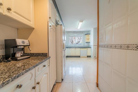 Продажа таухауса в Премия де Мар, Барселона, Испания 4 спальни, 290м2 №120469 - фото 2