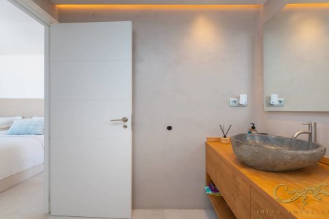 Продажа пентхауса Хесус, Ивиса, Испания 4 спальни, 113м2 №129996 - фото 24