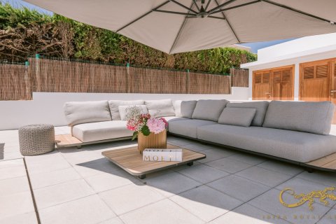 Villa for sale Sa Carroca, Ibiza, Spain 4 bedrooms, 325 sq.m. No. 130016 - photo 13