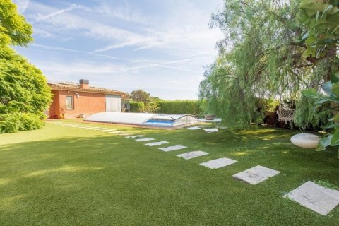 Villa pārdošanā Sant Vicenc De Montalt, Barcelona, Spānijā 5 istabas, 371 m2 Nr. 132816 - attēls 1