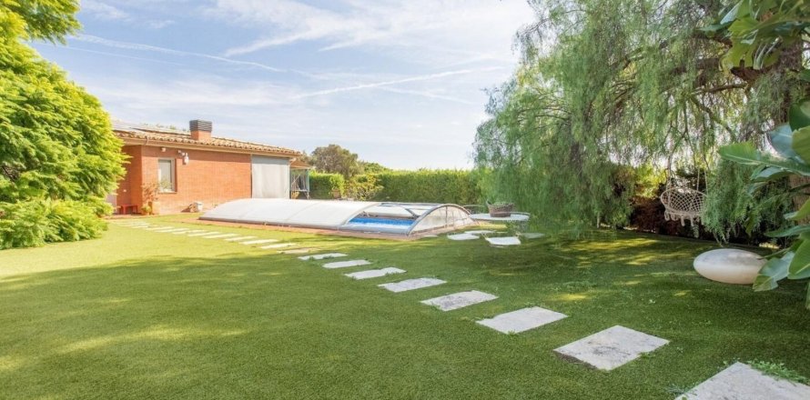 Villa Sant Vicenc De Montalt, Barcelona, Spānijā 5 istabas, 371 m2 Nr. 132816