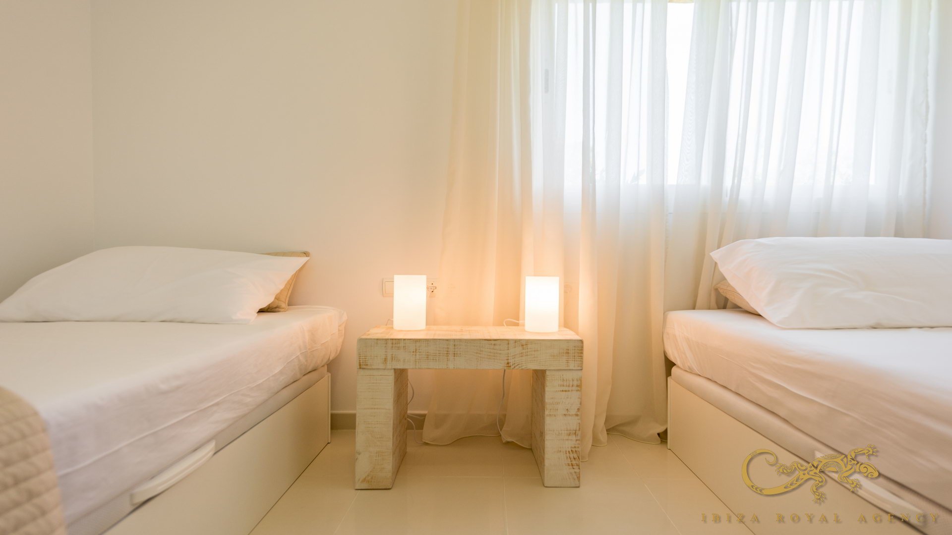 Villa à Cala Vadella, Ibiza, Espagne 6 chambres, 461 m2 No. 130013