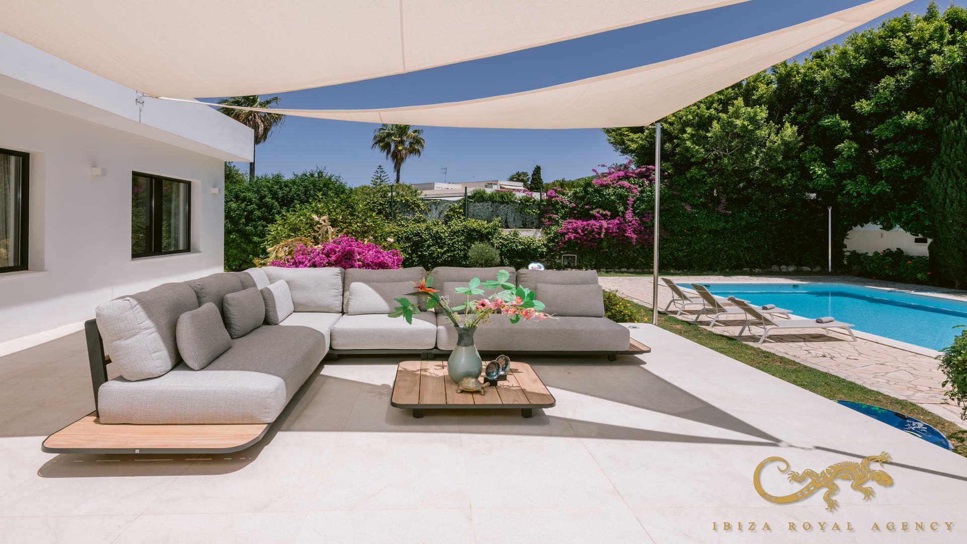 Villa à Jesus, Ibiza, Espagne 5 chambres, 450 m2 No. 130012