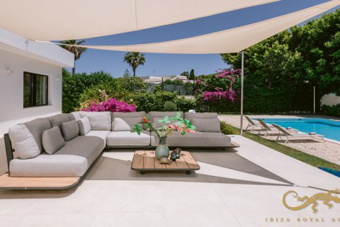 Villa for sale Jesus, Ibiza, Spain 5 bedrooms, 450 sq.m. No. 130012 - photo 4