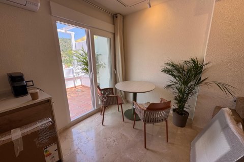 Bliźniak Benahavis, Malaga, Hiszpania 1 sypialnia, 85 mkw. nr 130699 – zdjęcie 3