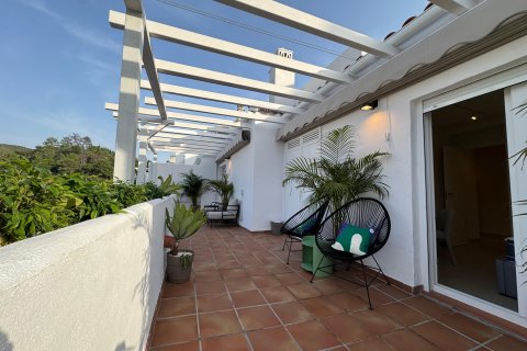 Bliźniak Benahavis, Malaga, Hiszpania 1 sypialnia, 85 mkw. nr 130699 – zdjęcie 16