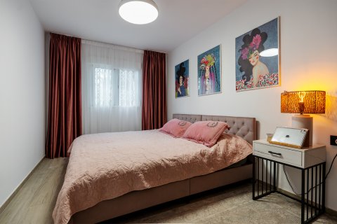 Apartment for sale Estepona, Malaga, Spain 2 bedrooms, 95 sq.m. No. 130700 - photo 5