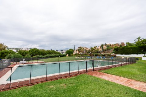 Apartment for sale Estepona, Malaga, Spain 2 bedrooms, 95 sq.m. No. 130700 - photo 19