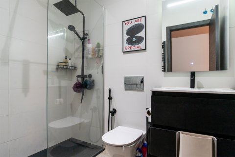 Apartment for sale Estepona, Malaga, Spain 2 bedrooms, 95 sq.m. No. 130700 - photo 13