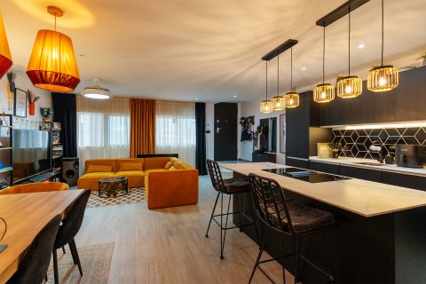 Apartment for sale Estepona, Malaga, Spain 2 bedrooms, 95 sq.m. No. 130700 - photo 1