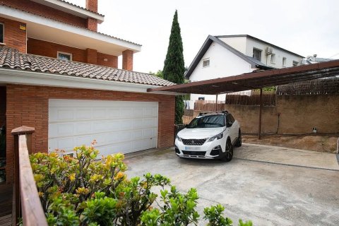 Продажа дома Кастельдефельс, Барселона, Испания 6 спален, 562м2 №129966 - фото 10