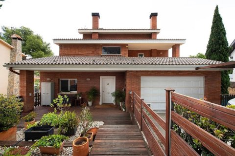 Продажа дома Кастельдефельс, Барселона, Испания 6 спален, 562м2 №129966 - фото 1