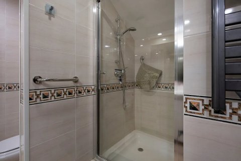 Продажа дома Кастельдефельс, Барселона, Испания 6 спален, 562м2 №129966 - фото 7