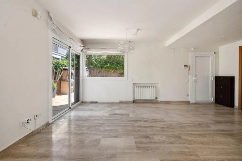 Townhouse for sale Castelldefels, Barcelona, Spain 4 bedrooms, 187 sq.m. No. 129968 - photo 11