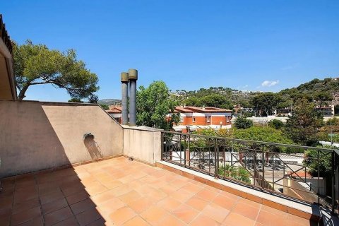 Townhouse for sale Castelldefels, Barcelona, Spain 4 bedrooms, 187 sq.m. No. 129968 - photo 25