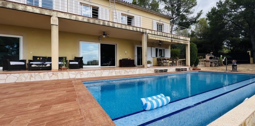 Villa Palmanova, Mallorca, España 6 dormitorios, 282 m2 No. 129961