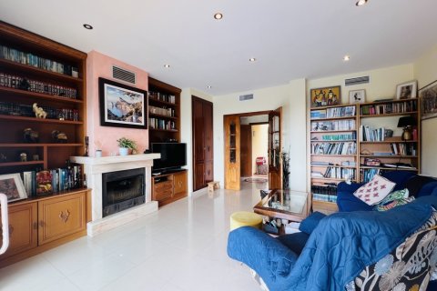 Villa en venta Palmanova, Mallorca, España 6 dormitorios, 282 m2 No. 129961 - foto 3