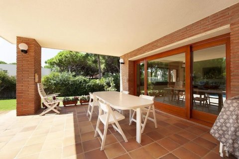 Villa pārdošanā Gava, Barcelona, Spānijā 6 istabas, 693 m2 Nr. 129964 - attēls 9