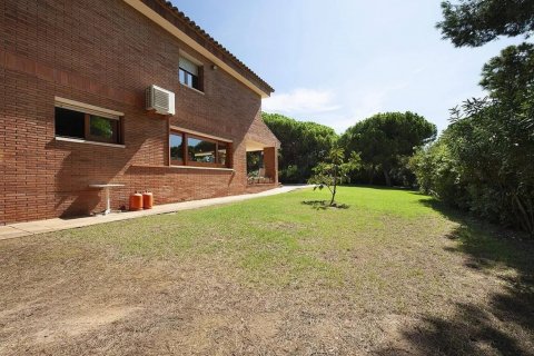 Villa pārdošanā Gava, Barcelona, Spānijā 6 istabas, 693 m2 Nr. 129964 - attēls 16