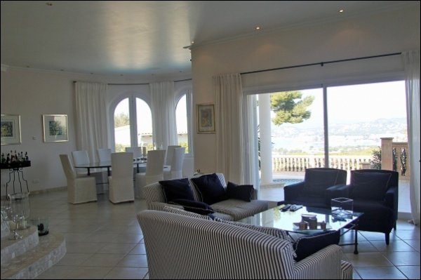 Huvila Santa Ponsa, Mallorca, Espanja 4 makuuhuonetta, 347 m2 No. 129962