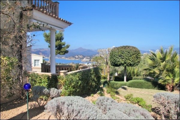 Huvila Santa Ponsa, Mallorca, Espanja 4 makuuhuonetta, 347 m2 No. 129962