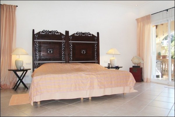 Huvila Santa Ponsa, Mallorca, Espanja 4 makuuhuonetta, 347 m2 No. 129962