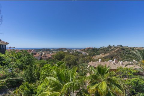 Wohnung zum Verkauf Nueva Andalucia, Malaga, Spanien 1 Schlafzimmer, 90 m2 Nr. 127413 - Foto 6