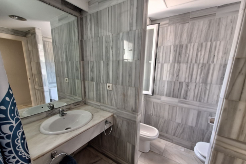 Продажа квартиры Нуэва Андалусия, Малага, Испания 2 спальни, 117м2 №127411 - фото 9