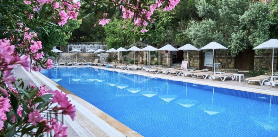 Commercial property Calella, Barcelona, Espagne 167 chambres, 6053 m2 No. 128018