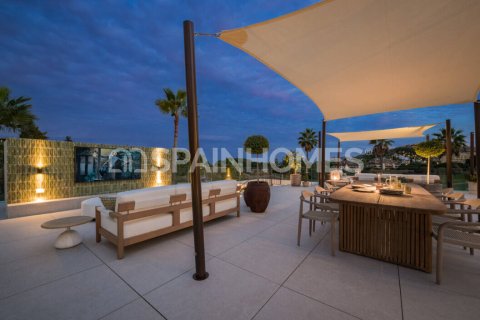 Villa for sale in Marbella, Malaga, Spain 4 bedrooms, 346 sq.m. No. 131160 - photo 24