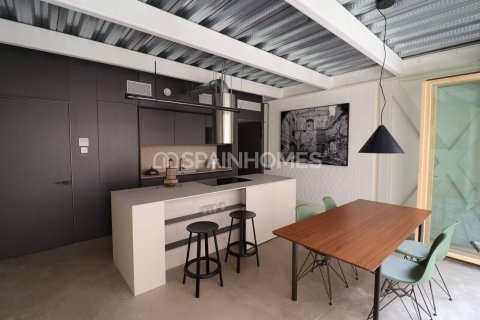 Villa à vendre Barcelona, Espagne, 3 chambres, 125 m2 No. 131159 - photo 10