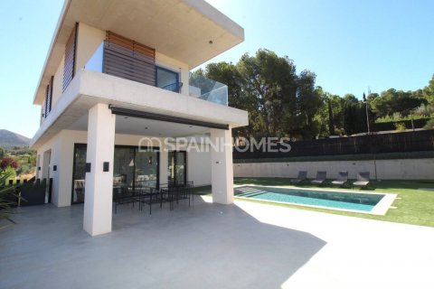 Villa à vendre Biar, Alicante, Espagne, 4 chambres, 300 m2 No. 131157 - photo 1