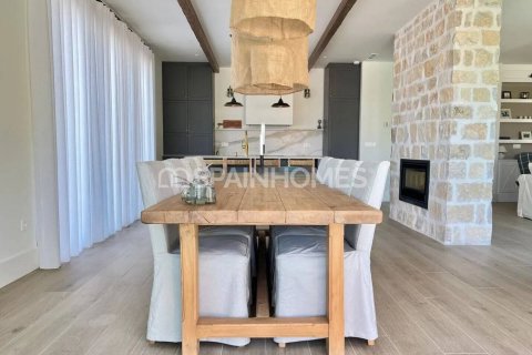 Villa à vendre Biar, Alicante, Espagne, 4 chambres, 300 m2 No. 131157 - photo 12