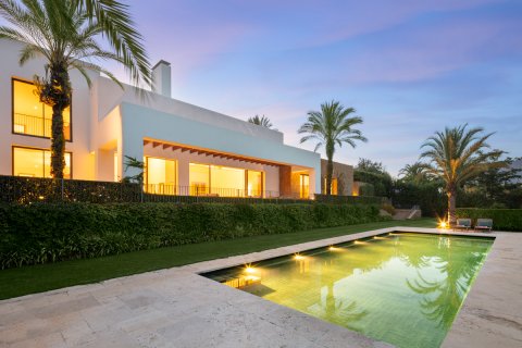 Villa for sale Casares, Malaga, Spain 6 bedrooms, 778 sq.m. No. 124311 - photo 12