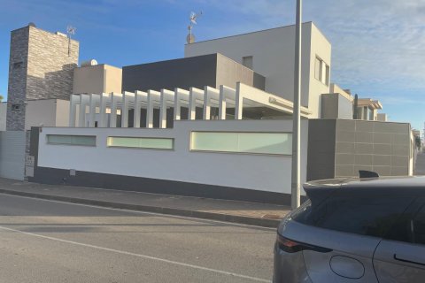 Villa in vendita Pilar de la Horadada, Alicante, Spagna 3 camere da letto, 132 mq. N° 125023 - foto 6