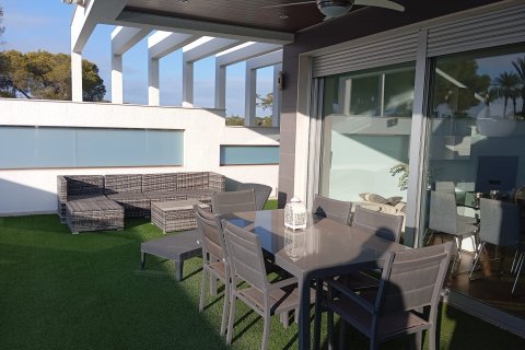 Villa in vendita Pilar de la Horadada, Alicante, Spagna 3 camere da letto, 132 mq. N° 125023 - foto 1