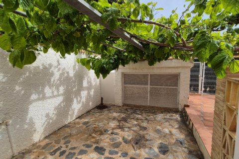 Villa for sale Alicante, Spain 7 bedrooms, 545 sq.m. No. 125024 - photo 9