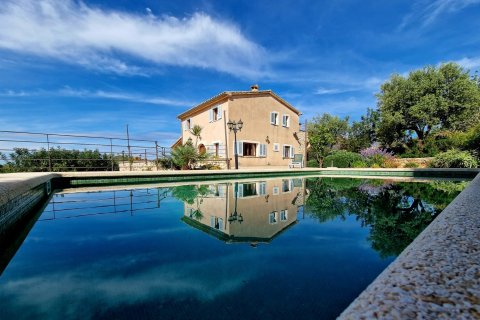 Villa for rent Campanet, Mallorca, Spain 4 bedrooms, 216 sq.m. No. 128189 - photo 1
