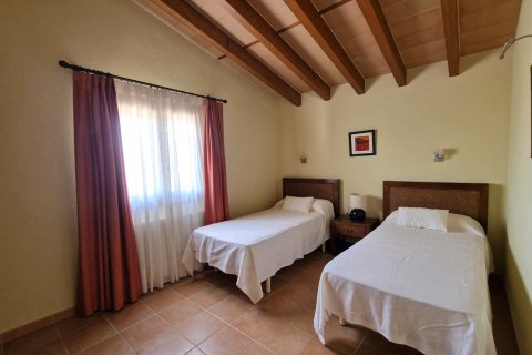 Villa for rent Campanet, Mallorca, Spain 4 bedrooms, 216 sq.m. No. 128189 - photo 14