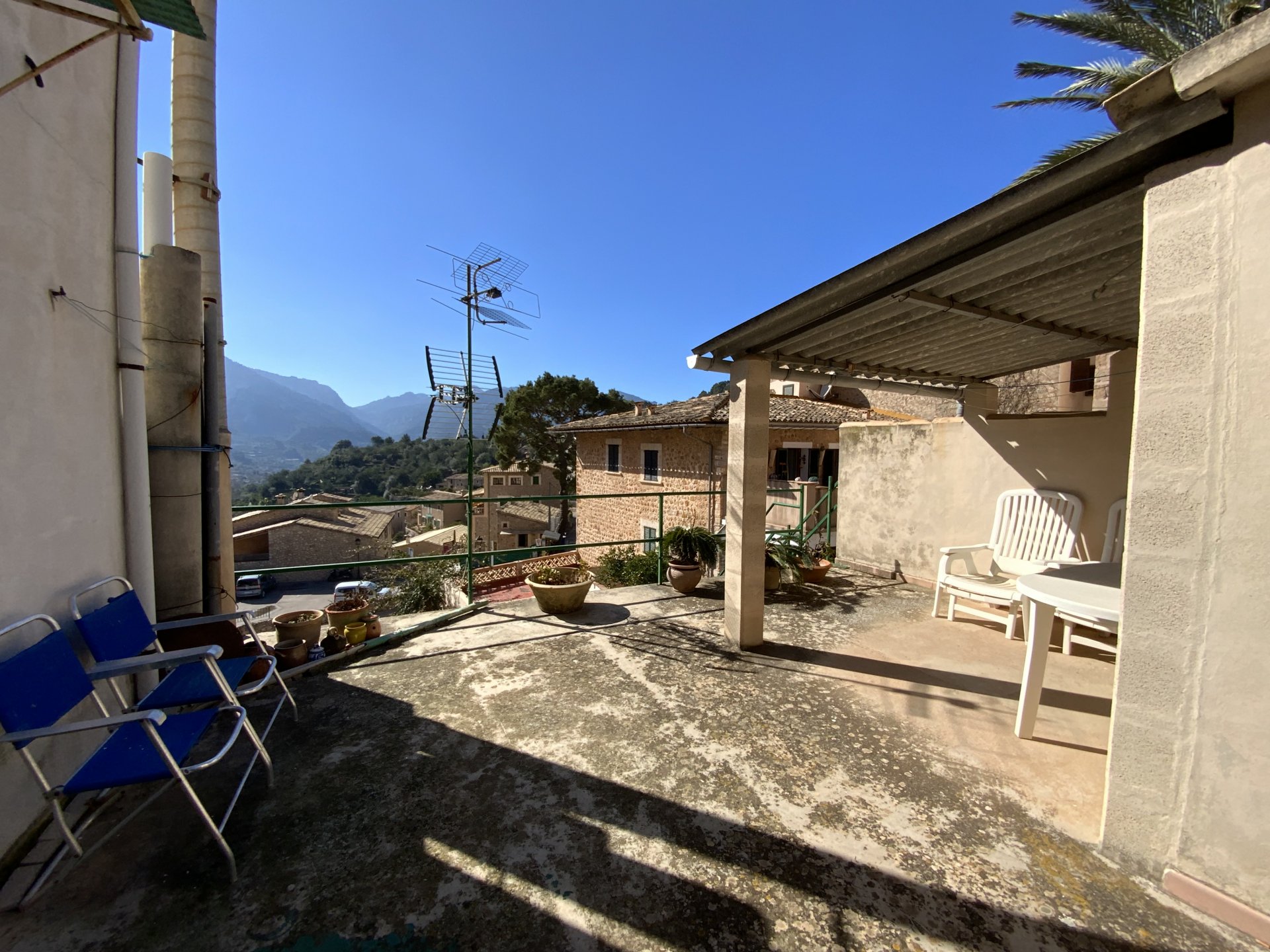 Kaupunkipientalo Fornalutx, Mallorca, Espanja 4 makuuhuonetta, 265 m2 No. 128079