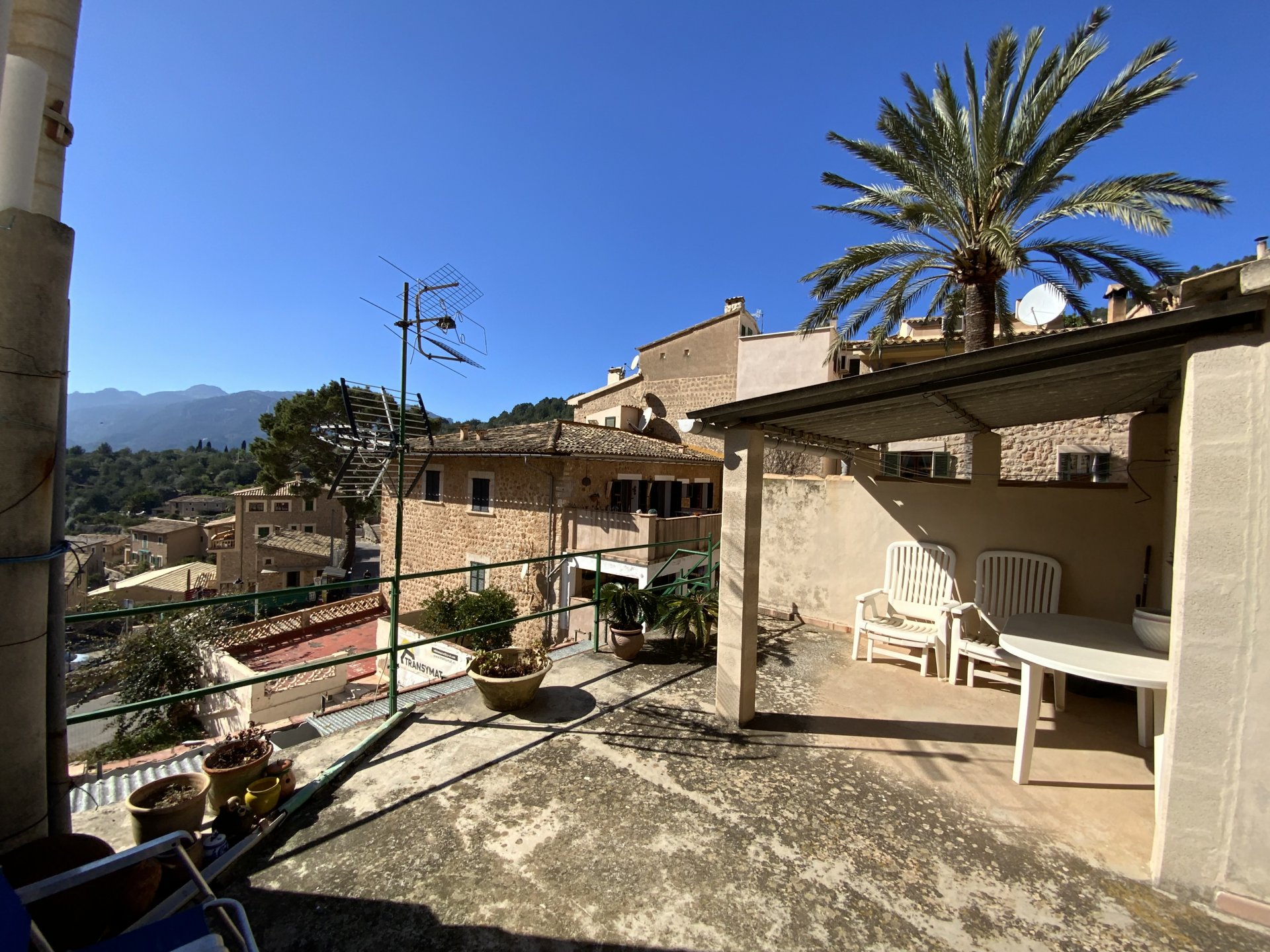 Kaupunkipientalo Fornalutx, Mallorca, Espanja 4 makuuhuonetta, 265 m2 No. 128079