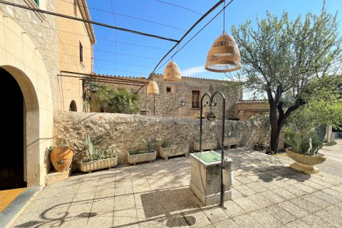 Finca for rent Pollenca, Mallorca, Spain 7 bedrooms, 680 sq.m. No. 128080 - photo 4
