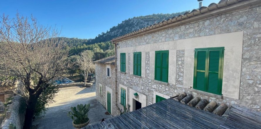 Finca Pollenca, Mallorca, Spain 7 bedrooms, 680 sq.m. No. 128080