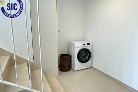 Продажа квартиры в Олива, Валенсия, Испания 3 спальни, 80м2 №120509 - фото 15