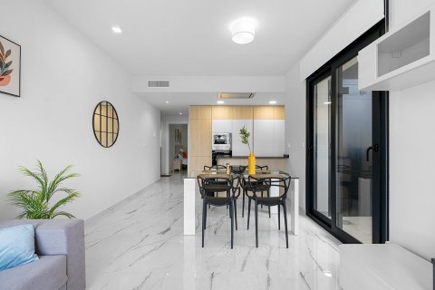 Apartment à vendre Torrevieja, Alicante, Espagne, 2 chambres, 71 m2 No. 124947 - photo 6